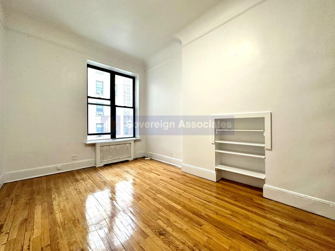 Foto principal - 308 West 105th street