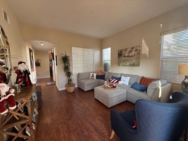 Building Photo - 2525 Saddlehorn Dr