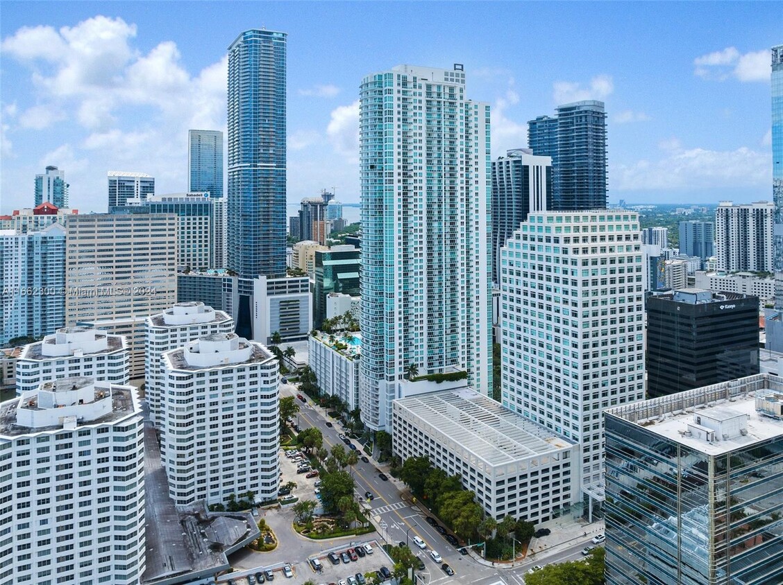 Foto principal - 950 Brickell Bay Dr