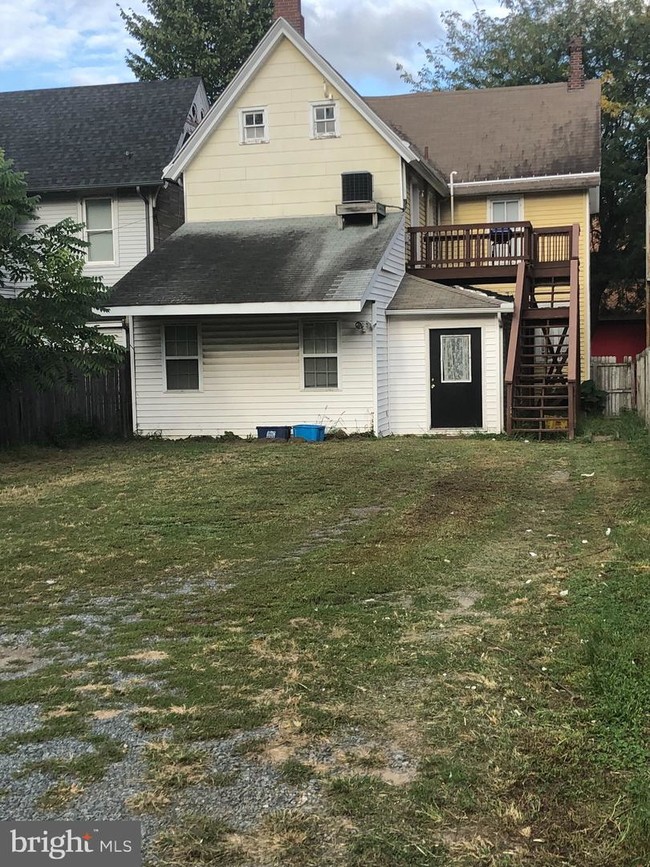 Building Photo - 106 S Governors Ave