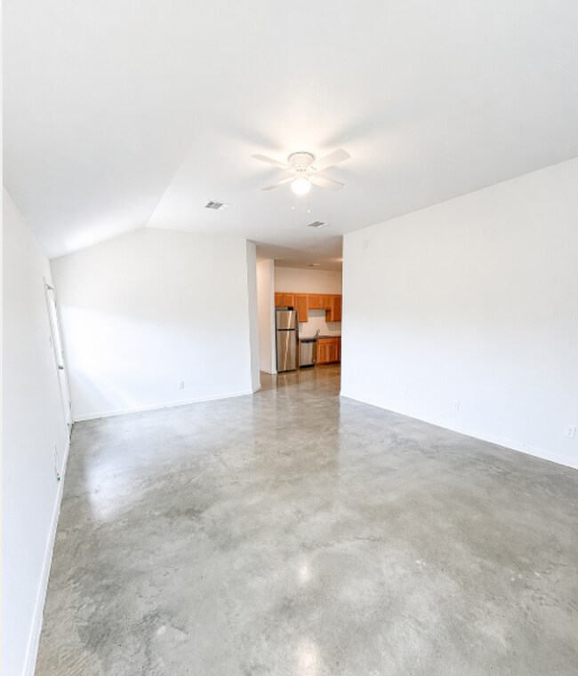 Building Photo - AVAILABLE NOW; APPLY TODAY ON OUR WEBSITE- 1 MONTH FREE
