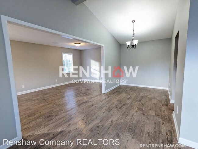 Building Photo - 3 br, 2 bath House - 1488 Abernathy Rd