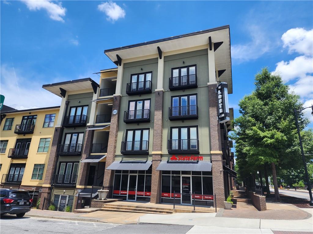 Foto principal - 5300 Peachtree Rd