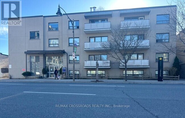 Photo du bâtiment - 2770-2770 Yonge St