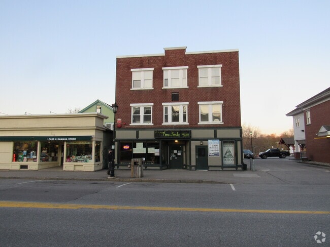 Building Photo - 135 Main St