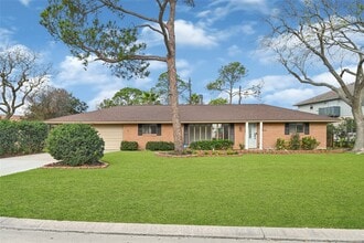 Building Photo - 2515 Baycrest Dr