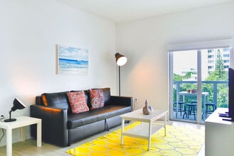 Building Photo - 481 NE 29th St