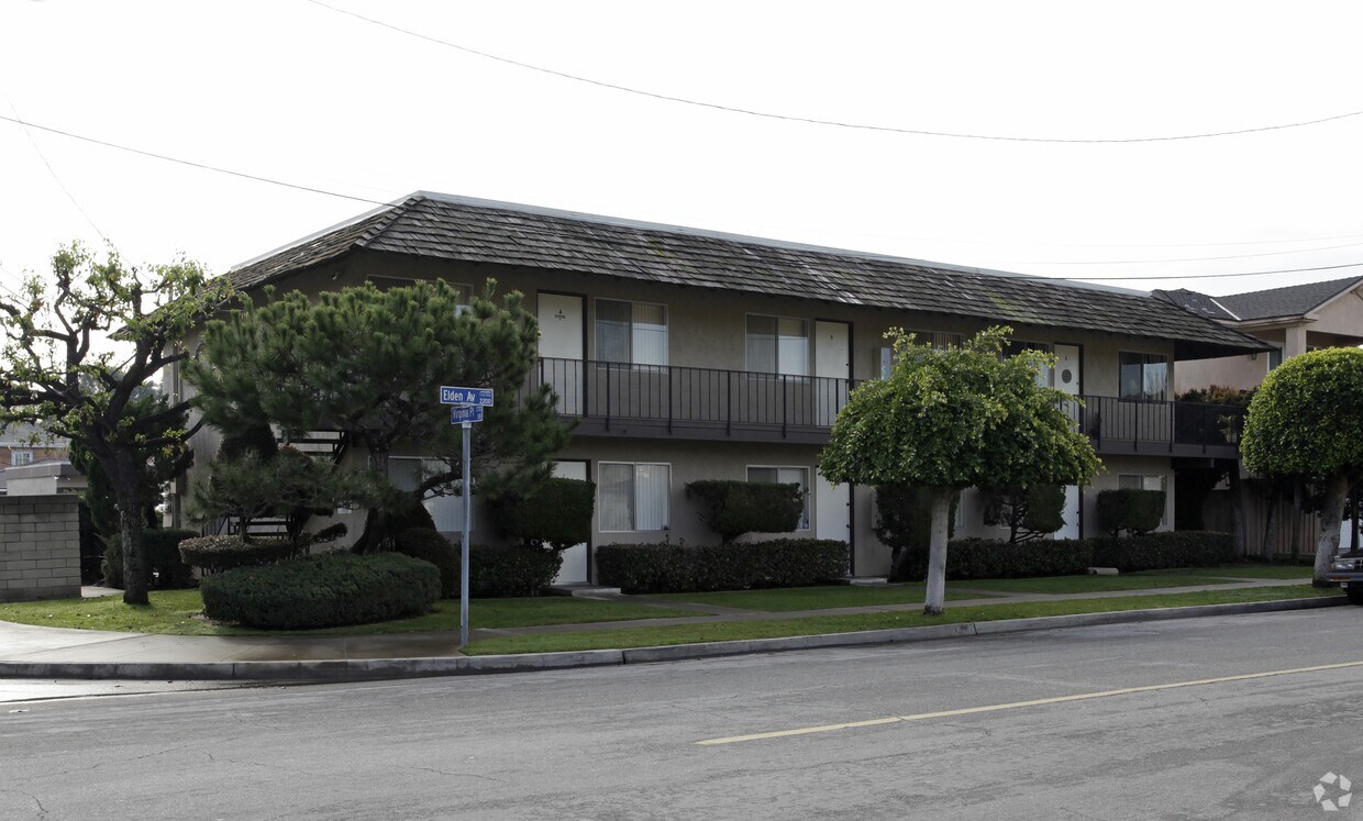 Primary Photo - 2220 Elden Ave
