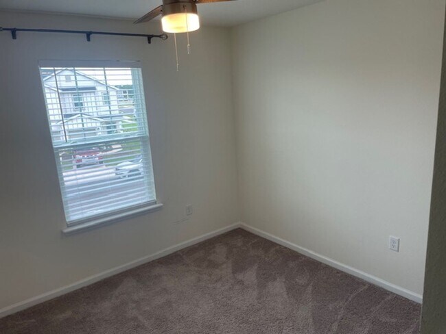 Foto del edificio - Beautiful 3/2.5 2023 Townhome Oakleaf