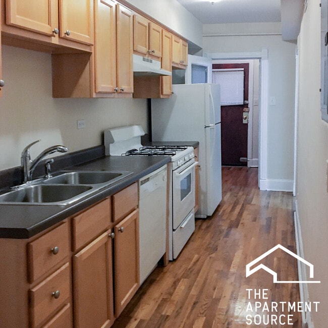 Photo - 2602 N Racine Ave Apartment