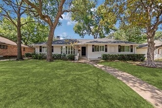 Building Photo - 6207 Berwyn Ln