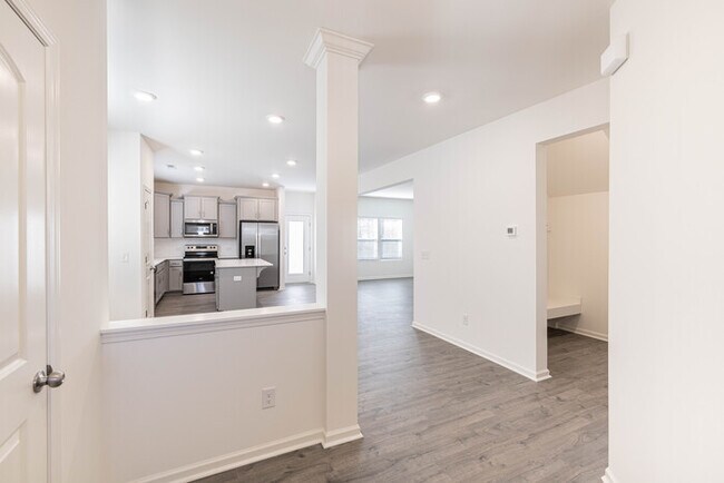 Foto del edificio - 4 Bedroom Home Piedmont School District