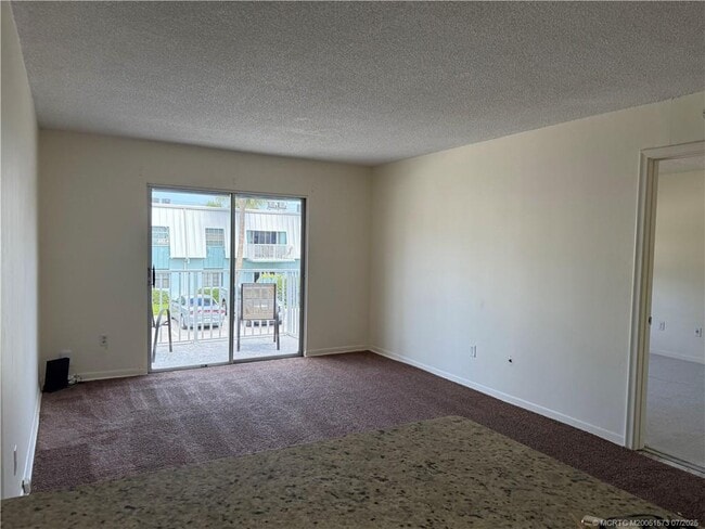 Building Photo - 950 S Kanner Hwy