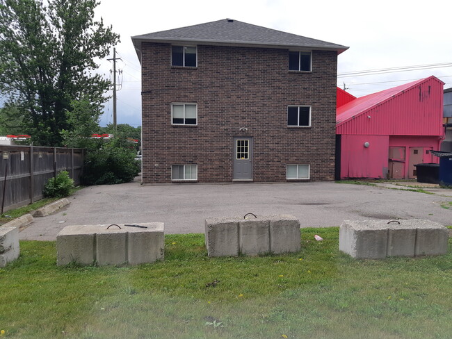 Building Photo - All Inclusive Student Rooms By McMaster!