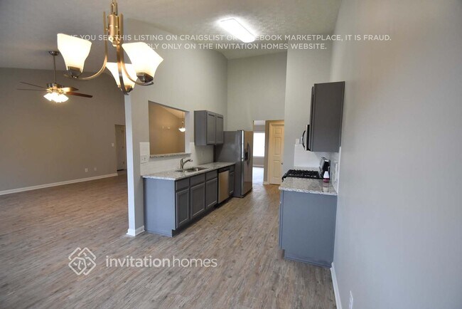 Foto del edificio - 2192 Lazy Days Rd