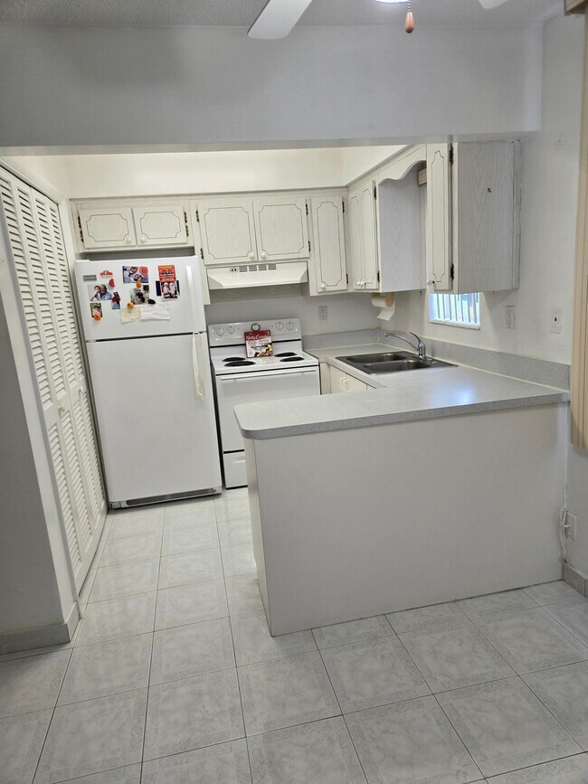 Foto del edificio - 2210 Taylor St