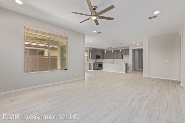 Foto del edificio - 4 br, 3 bath House - 22915 E Pummelos Rd