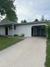 Building Photo - 2909 Travis St