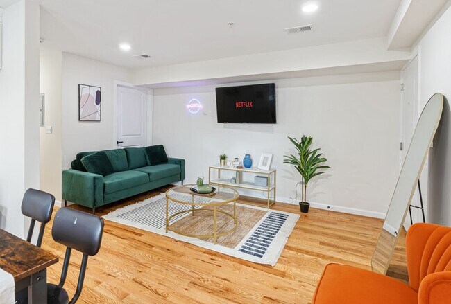 Foto del edificio - 549 S Orange Ave