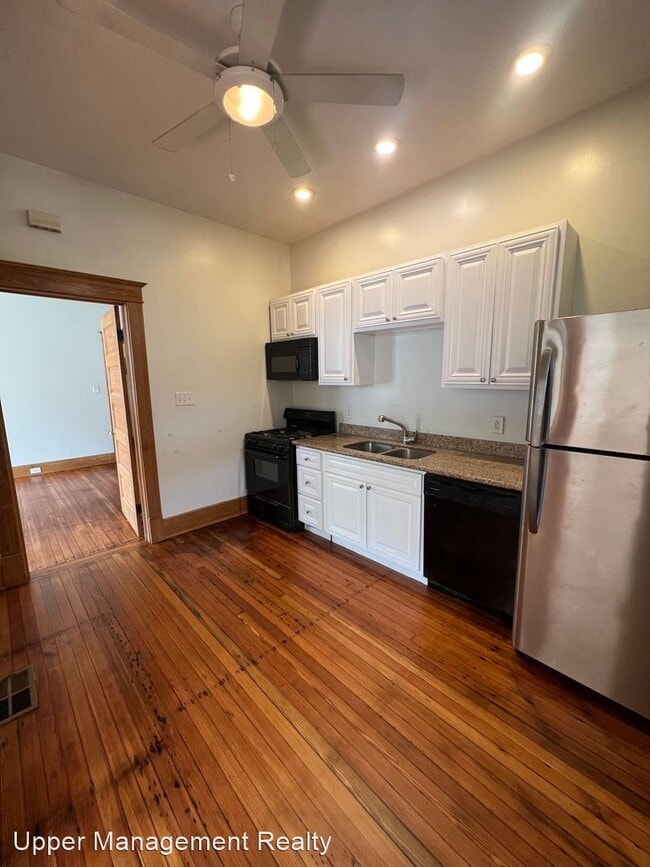 Building Photo - 1 br, 1 bath Apartment - 4422 S. Liberty 4...
