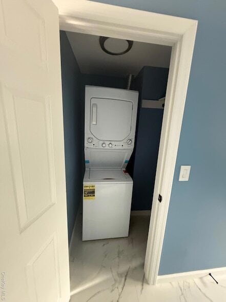 Building Photo - 25 Martin Rd S