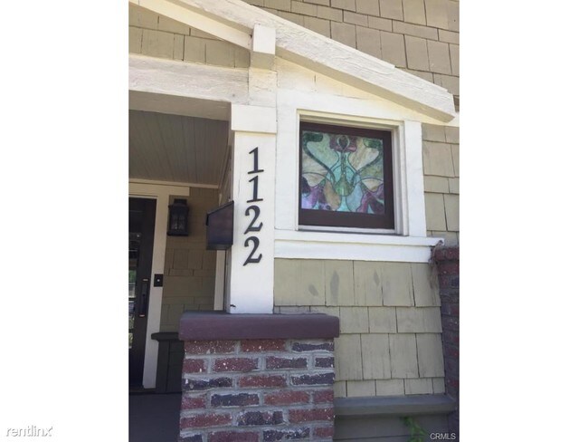 Building Photo - 1122 Stratford Ave