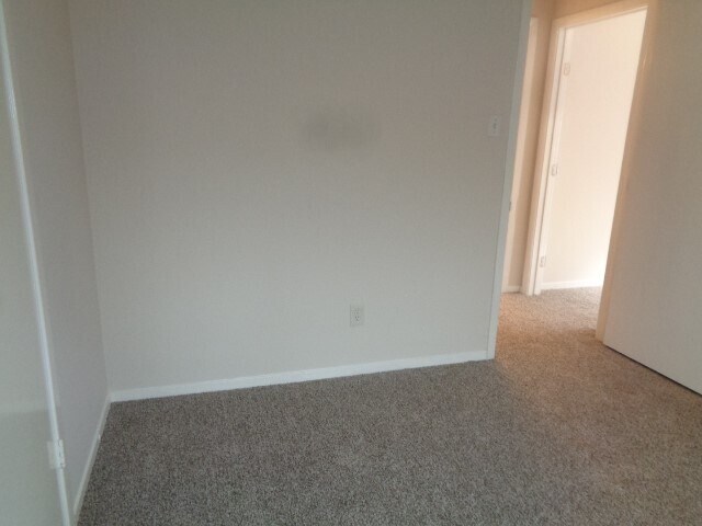 Foto del edificio - 8402 Lone Bridge Ln