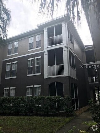Building Photo - 9320 Crescent Loop Cir