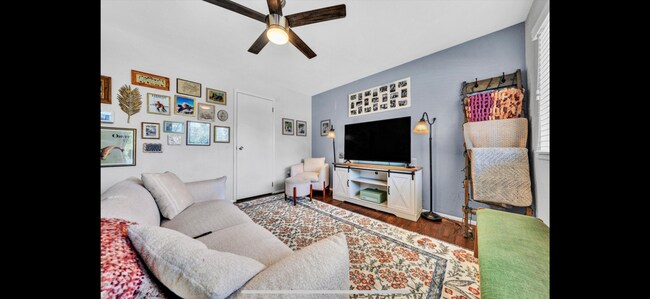 Foto del edificio - 2627 Radford Rd NE