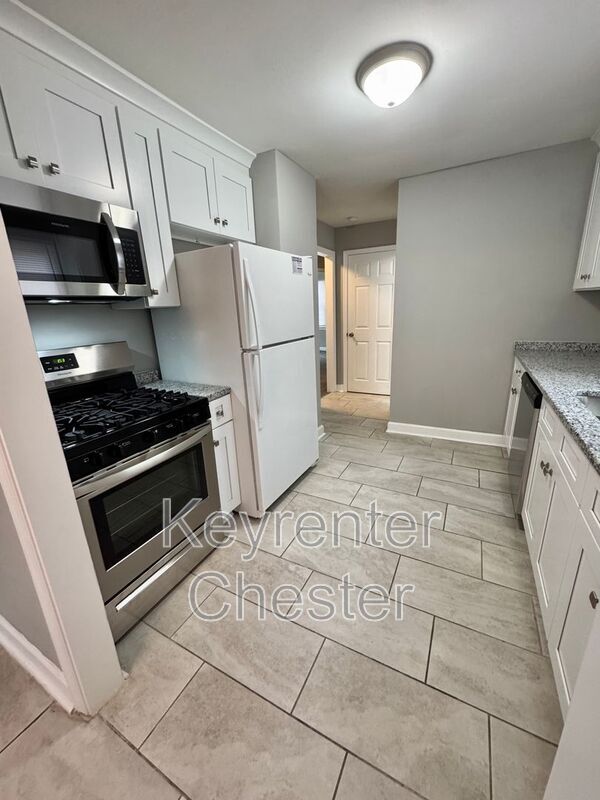 Building Photo - 2607 Petersburg St