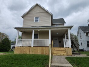 Building Photo - 1230 W Wayne St