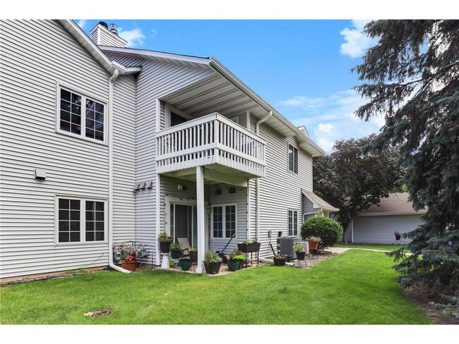 Foto del edificio - 3566 Blue Jay Way