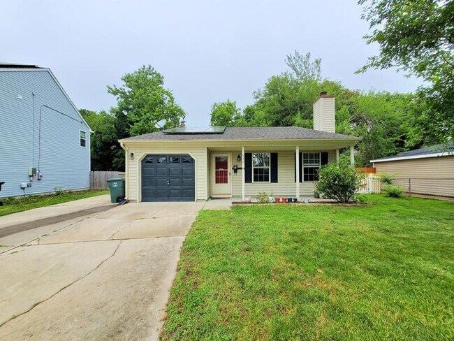 Building Photo - 532 Marchant Rd