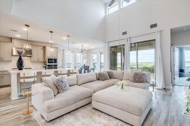 Building Photo - 4513 Lucabella Ln