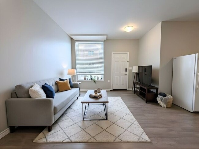 Building Photo - 105 Cheever St