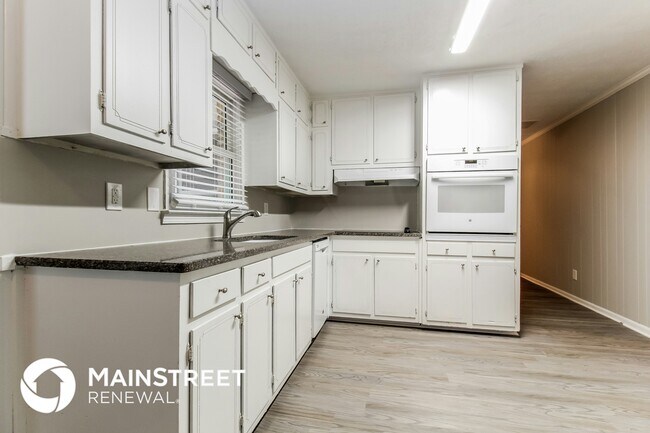 Building Photo - 2673 Green Valley Ct