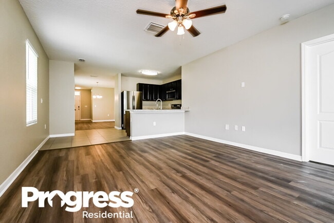 Building Photo - 12037 Suburban Sunrise St