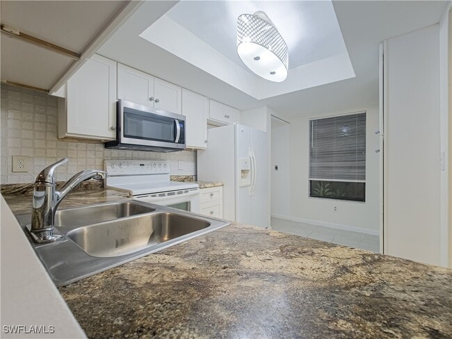 Building Photo - 15125 Parkside Dr