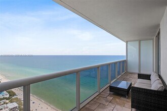 Building Photo - 1830 S Ocean Dr
