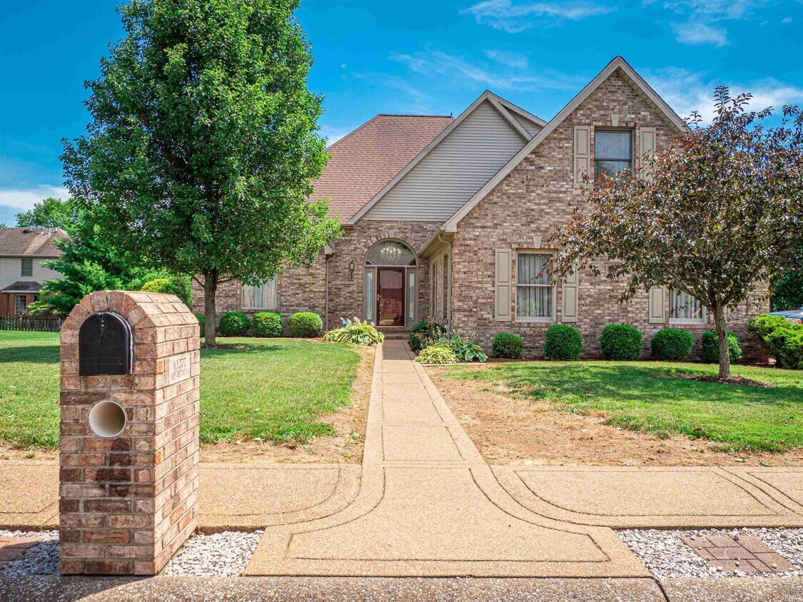 10277 Neenah Dr, Newburgh, IN 47630 House Rental in Newburgh, IN