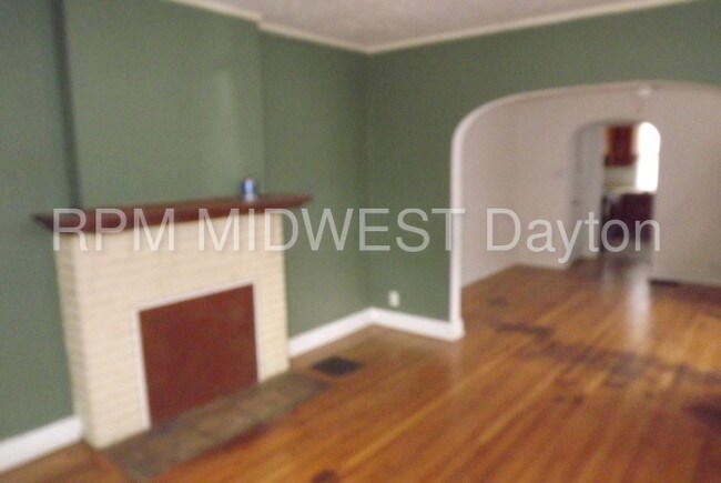 Foto del edificio - 71 E Hillcrest Ave