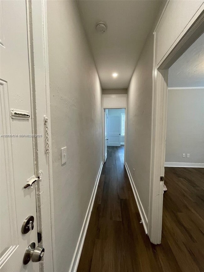 Foto del edificio - 3364 SW 2nd St