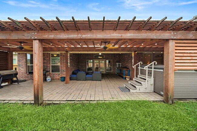 Foto del edificio - 4711 Salinas Ln