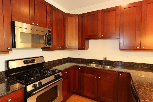 Foto del edificio - 1724 W Belmont Ave