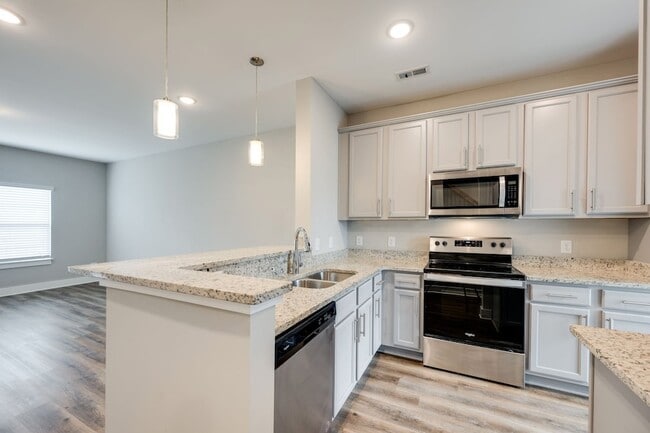 Building Photo - 203 E Frg Ct