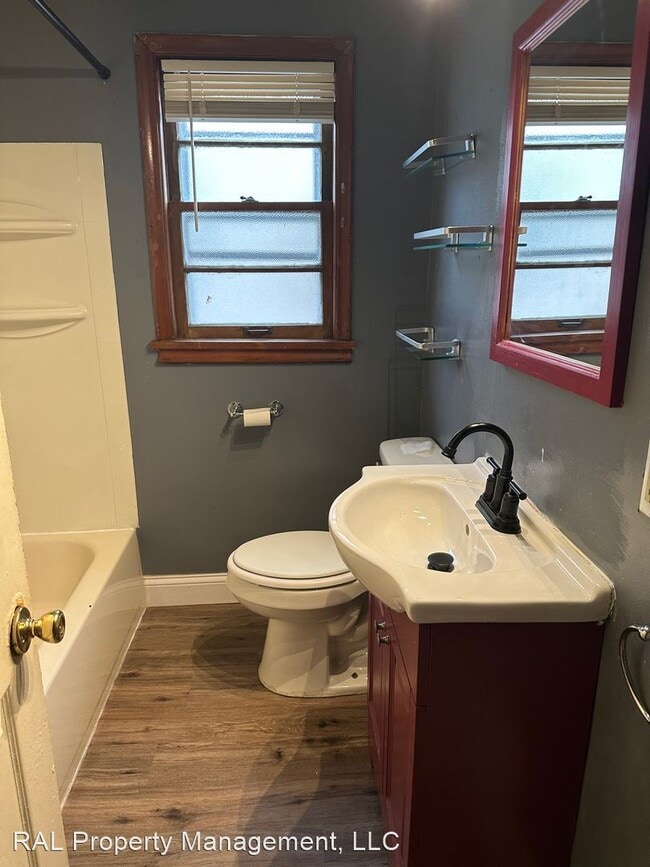Building Photo - 3 br, 1 bath House - 11017 Prince Ave