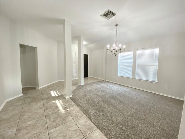 Foto del edificio - 12404 Shady Brook Dr