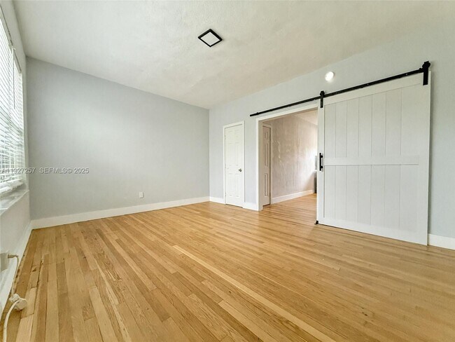 Foto del edificio - 315 W 28th St