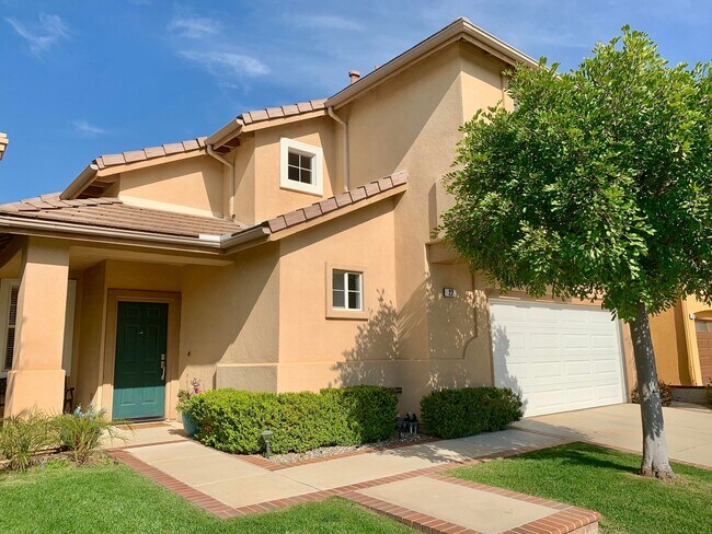 Foto del edificio - Spacious 3 Bedroom, 2.5 Bathroom Single Fa...