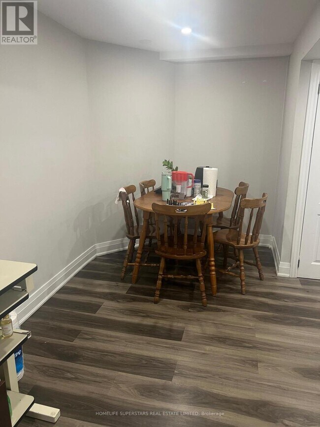 Photo du bâtiment - 161 Tiller Trail